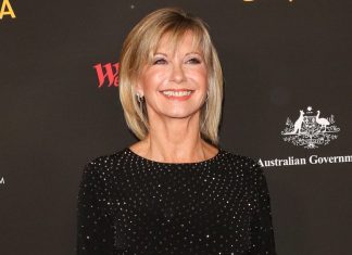 Olivia Newton-John ‘weeks’ from dying of cancer (Details) Olivia Newton-John 'weeks' from dying of cancer (Details)