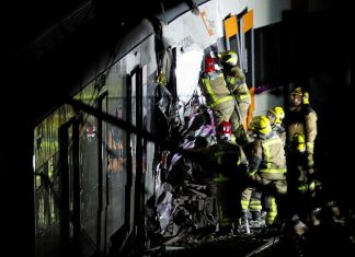 Barcelona train crash: One dead in suburban, Report Barcelona train crash: One dead in suburban, Report