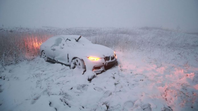 UK Snow Warning: BRITONS are braced for a bout of “treacherous conditions”
