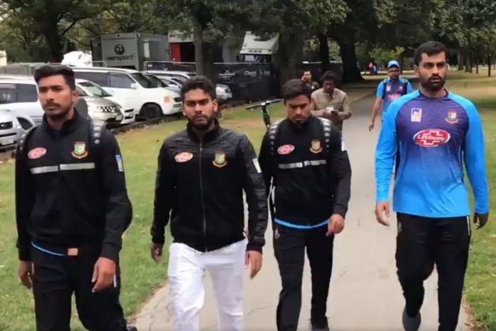 Bangladesh cricket team narrowly avoid mosque shooting
