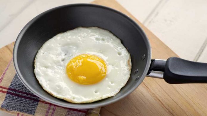 Eggs: Three or more a week increase your risk of heart disease (New Study)