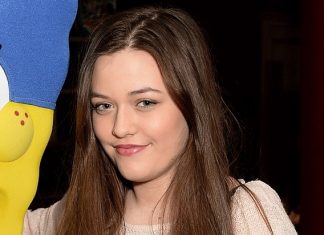 Felicite Tomlinson: Sister of One Direction singer Louis dies aged 18, Report Felicite Tomlinson: Sister of One Direction singer Louis dies aged 18, Report