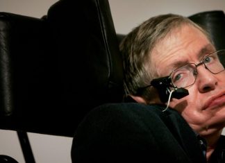 Hawking’s long-term nurse suspended over the care she gave physicist, Report Hawking’s long-term nurse suspended over the care she gave physicist, Report