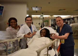 Houston woman gives birth to sextuplets in 9 minutes, Report Houston woman gives birth to sextuplets in 9 minutes, Report