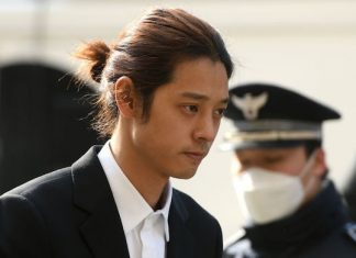 K-pop star arrested, Charged with sharing sex videos (Reports) K-pop star arrested, Charged with sharing sex videos (Reports)