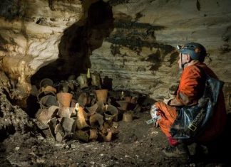 Mexico: Maya ritual cave untouched for 1000 years stuns archaeologists Mexico: Maya ritual cave untouched for 1000 years stuns archaeologists