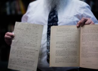 New Einstein Manuscripts Pages revealed New Einstein Manuscripts Pages revealed