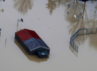 Russian River Flooding Turns California Towns Into Islands, Report Russian River Flooding Turns California Towns Into Islands, Report