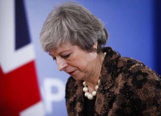 Theresa May to EU: Help me out on Brexit (Report) Theresa May to EU: Help me out on Brexit (Report)