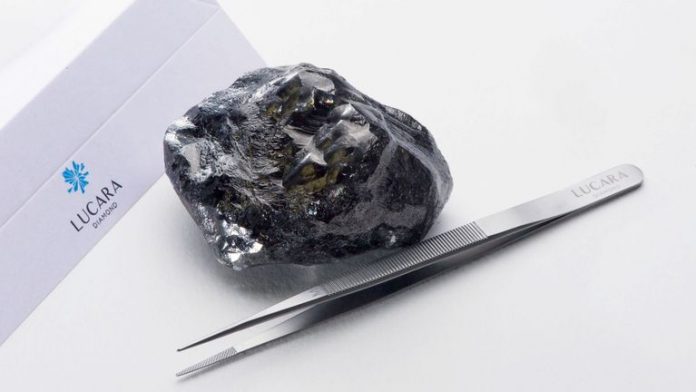 Biggest uncut diamond in history found in Botswana