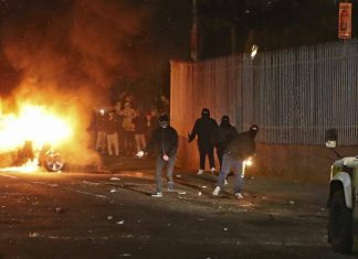 Londonderry shooting: woman killed in Northern Ireland riot, Report Londonderry shooting: woman killed in Northern Ireland riot, Report