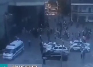 China school attack: Man kills eight schoolchildren China school attack: Man kills eight schoolchildren