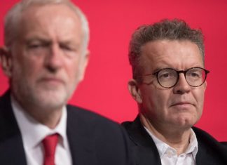Labour’s Tom Watson calls for new Brexit referendum Labour's Tom Watson calls for new Brexit referendum