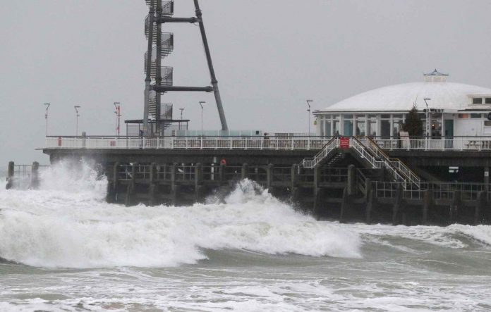 UK weather: Tail-end of Hurricane Dorian to bring gale force winds (Report)