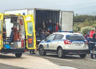 Greece: Police discover 41 migrants in refrigerated truck Greece: Police discover 41 migrants in refrigerated truck