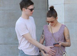 Halsey Sparks Pregnancy Rumors in Latest Photos, Report Halsey Sparks Pregnancy Rumors in Latest Photos, Report