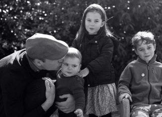 Kate Middleton Took a New Christmas Photo on social media Kate Middleton Took a New Christmas Photo on social media