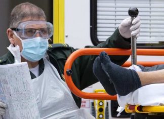 Coronavirus UK Update: Death toll rises by 569 to 2,961 Coronavirus UK Update: Death toll rises by 569 to 2,961