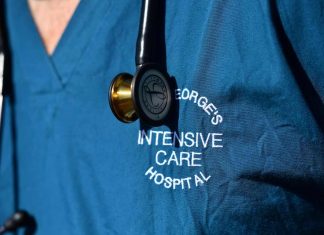 Coronavirus UK Update: Death toll rises by 861 Coronavirus UK Update: Death toll rises by 861