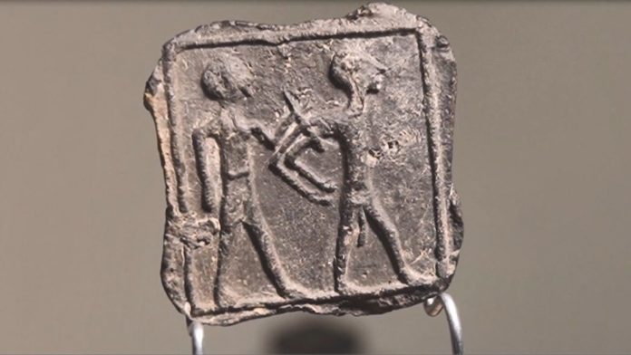Boy Finds Tablet Immortalizing Victorious Canaanite and His Naked Captive, Report