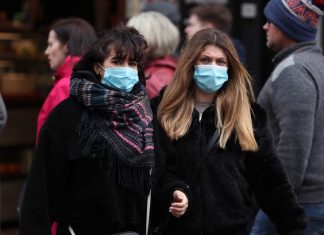 Coronavirus UK Updates: Don’t travel between areas with different tiers over Christmas, warns Home Secretary Coronavirus UK Updates: Don't travel between areas with different tiers over Christmas, warns Home Secretary
