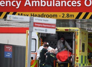 UK COVID-19 death toll passes 30,000 UK COVID-19 death toll passes 30,000