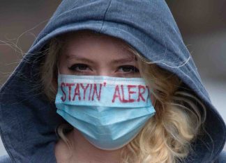 Face masks: Decision for schools in Wales due on Wednesday (News) Face masks: Decision for schools in Wales due on Wednesday (News)