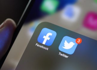 Facebook says it cracks down on Russian trolls, Report Facebook says it cracks down on Russian trolls, Report