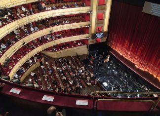 ‘Masked Ball’ in Madrid cancelled after jeers over distancing, Report 'Masked Ball' in Madrid cancelled after jeers over distancing, Report