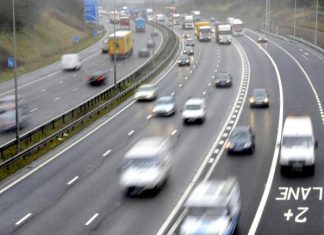 Drivers ‘don’t understand’ M62 smart motorway system, Report Drivers 'don't understand' M62 smart motorway system, Report