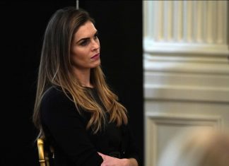 Hope Hicks, trump’s top aide, tests positive for coronavirus (Report) Hope Hicks, trump's top aide, tests positive for coronavirus (Report)