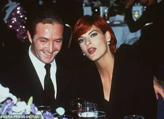 Linda Evangelista praises women accusing her ex-husband of rape, Report Linda Evangelista praises women accusing her ex-husband of rape, Report