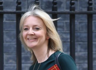 Liz Truss doesn’t rule out circuit-breaker lockdown, Report Liz Truss doesn't rule out circuit-breaker lockdown, Report