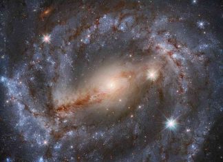 Supernova: Hubble Captures Galactic Glamour Shot (News) Supernova: Hubble Captures Galactic Glamour Shot (News)