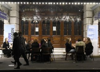 Coronavirus UK Updates: Tories threaten revolt if they do not get vote on new Tier 4 lockdown Coronavirus UK Updates: Tories threaten revolt if they do not get vote on new Tier 4 lockdown