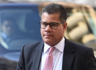 Coronavirus UK Updates: ‘Too early’ to say if rules can be relaxed for Christmas, minister says Coronavirus UK Updates: ‘Too early’ to say if rules can be relaxed for Christmas, minister says