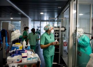 Coronavirus Updates: Europe running low on intensive care beds amid virus spike Coronavirus Updates: Europe running low on intensive care beds amid virus spike