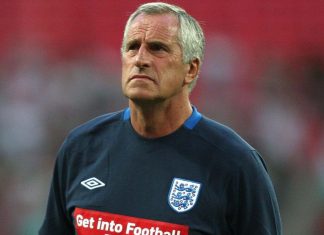 Former England and Liverpool goalkeeper Ray Clemence dies, aged 72 Former England and Liverpool goalkeeper Ray Clemence dies, aged 72