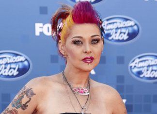 Nikki McKibbin, ‘American Idol’ Finalist, Dies at age 42 Nikki McKibbin, 'American Idol' Finalist, Dies at age 42