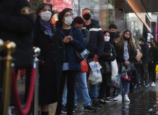 Coronavirus UK Updates: Minister hints those who cannot work from home should get jab priority Coronavirus UK Updates: Minister hints those who cannot work from home should get jab priority