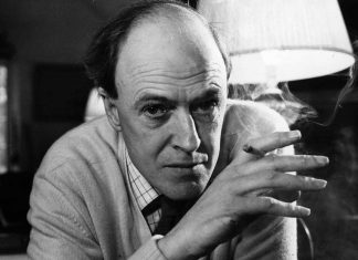Roald Dahl’s family apologises for his antisemitism, Report Roald Dahl's family apologises for his antisemitism, Report