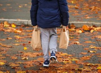 UK free school meal supplier apologises for quantity of food parcels, Report UK free school meal supplier apologises for quantity of food parcels, Report