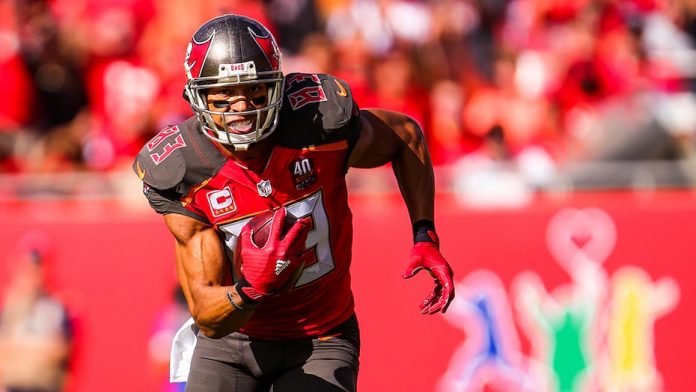 Ex-NFL star Vincent Jackson's Autopsy Shows He 'Suffered from Chronic Alcoholism,'