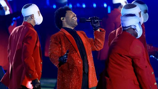 The Weeknd Emerges From the Shadows at the Super Bowl Halftime Show (Video)