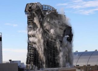 Watch the Trump Plaza implosion in Atlantic City Watch the Trump Plaza implosion in Atlantic City