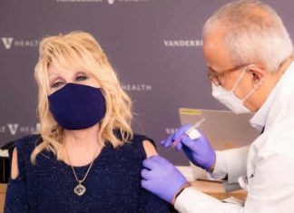 Dolly Parton gets coronavirus vaccine that she helped fund, Report Dolly Parton gets coronavirus vaccine that she helped fund, Report