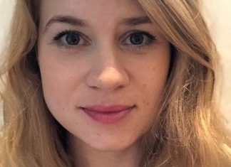 Met officer removed from duties over ‘inappropriate graphic’ shared during Sarah Everard search, Report Met officer removed from duties over 'inappropriate graphic' shared during Sarah Everard search, Report