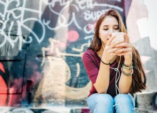 Research reveals how lockdown playlists were used to express emotions during the pandemic Research reveals how lockdown playlists were used to express emotions during the pandemic