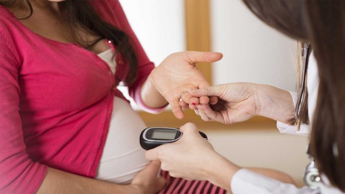 Symptoms & Causes of Diabetes Study: Maternal gestational diabetes linked to diabetes in children
