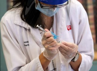 Walgreens Covid Vaccine Registration: Pharmacy Launches Vaccine Appointment With Uber Walgreens Covid Vaccine Registration: Pharmacy Launches Vaccine Appointment With Uber